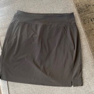 Athleta skirt/skort with spandex 10t